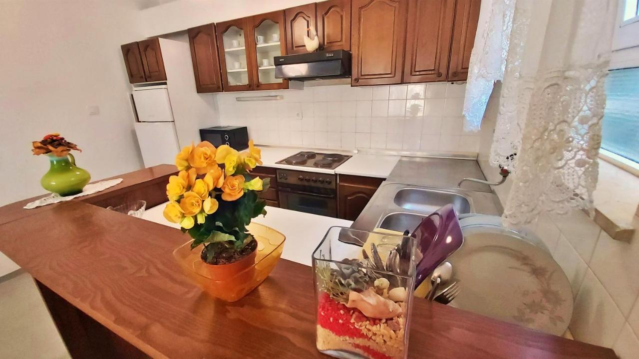 אומיס Apartment Cedo מראה חיצוני תמונה
