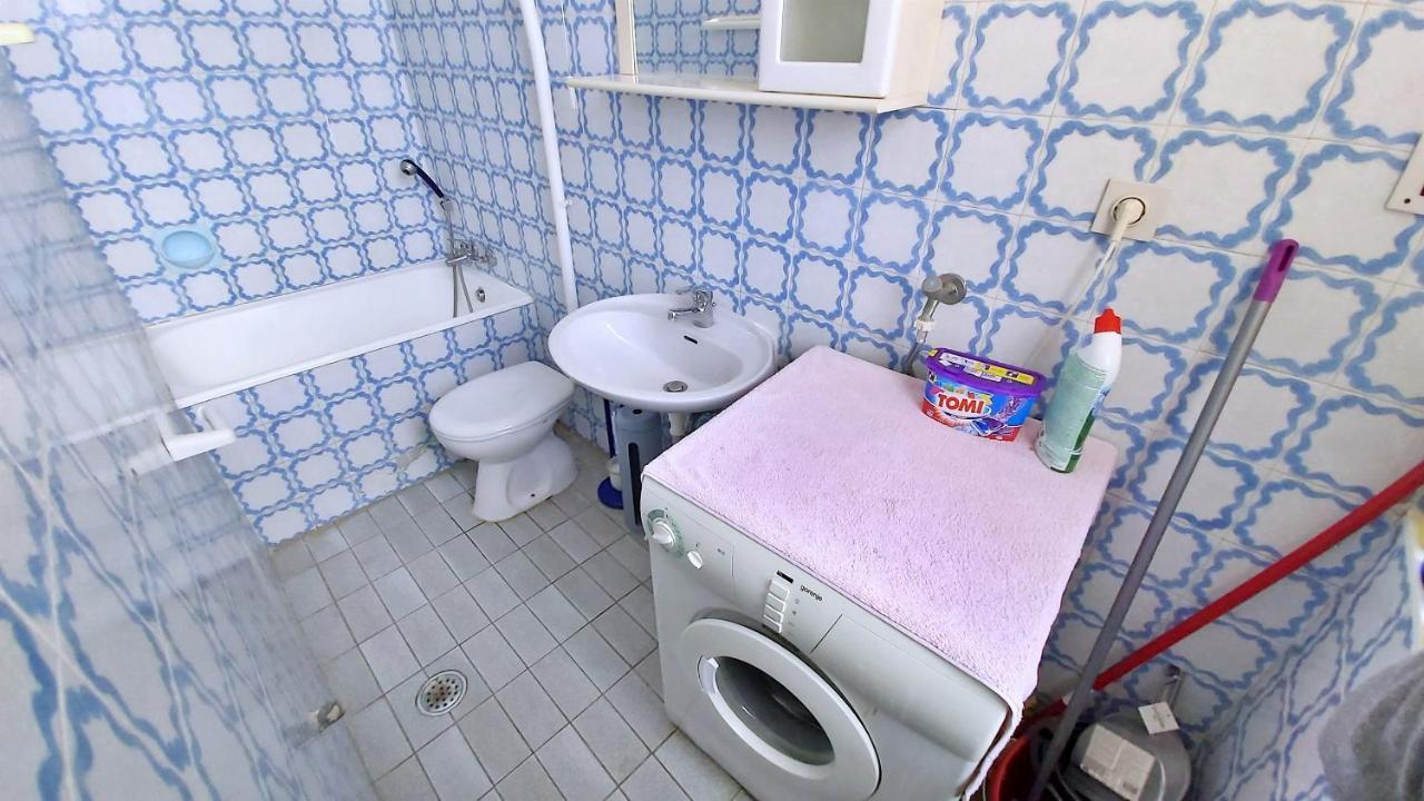 אומיס Apartment Cedo מראה חיצוני תמונה