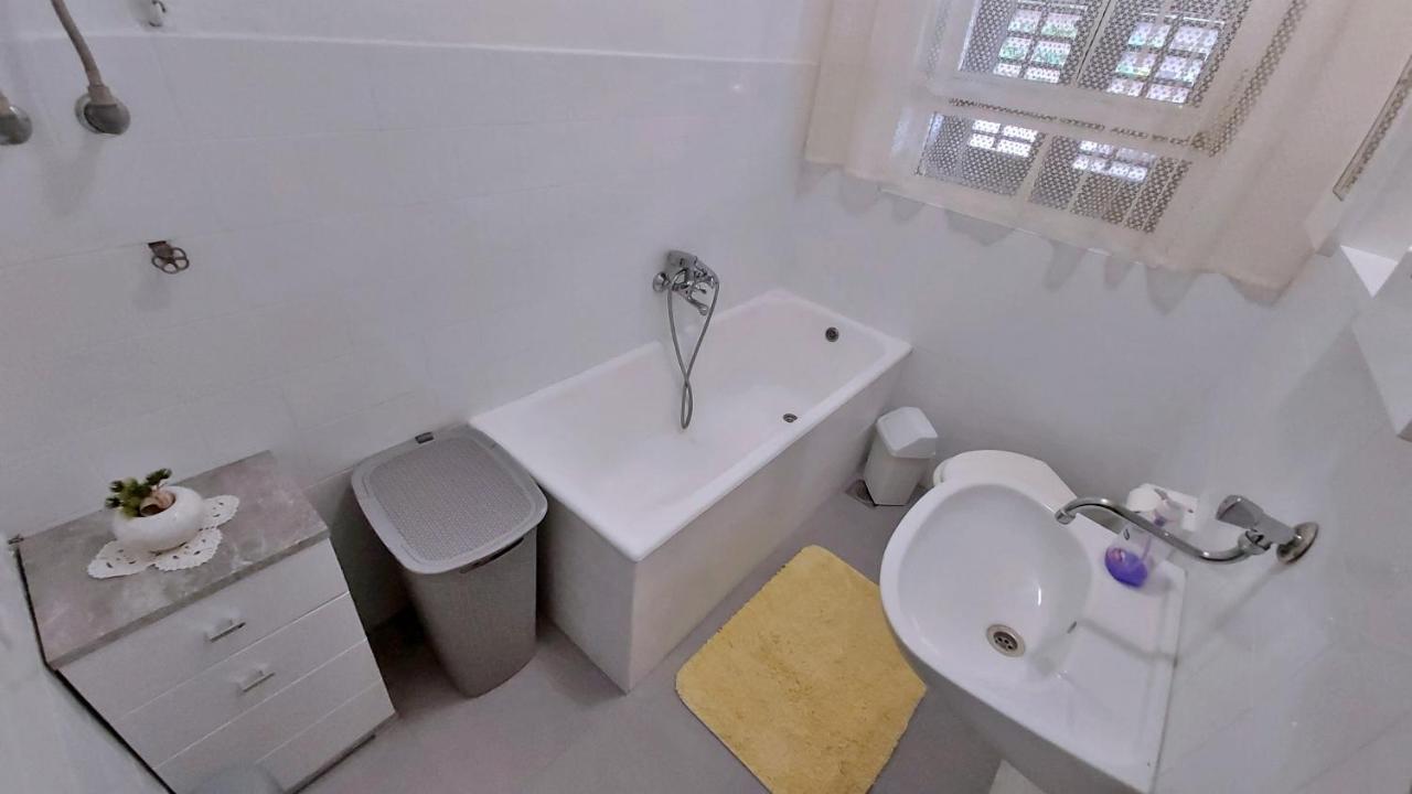 אומיס Apartment Cedo מראה חיצוני תמונה